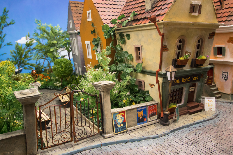 Illustration for article titled El plató más complejo que verás hoy es una ciudad en miniatura creada para una serie protagonizada por hamsters